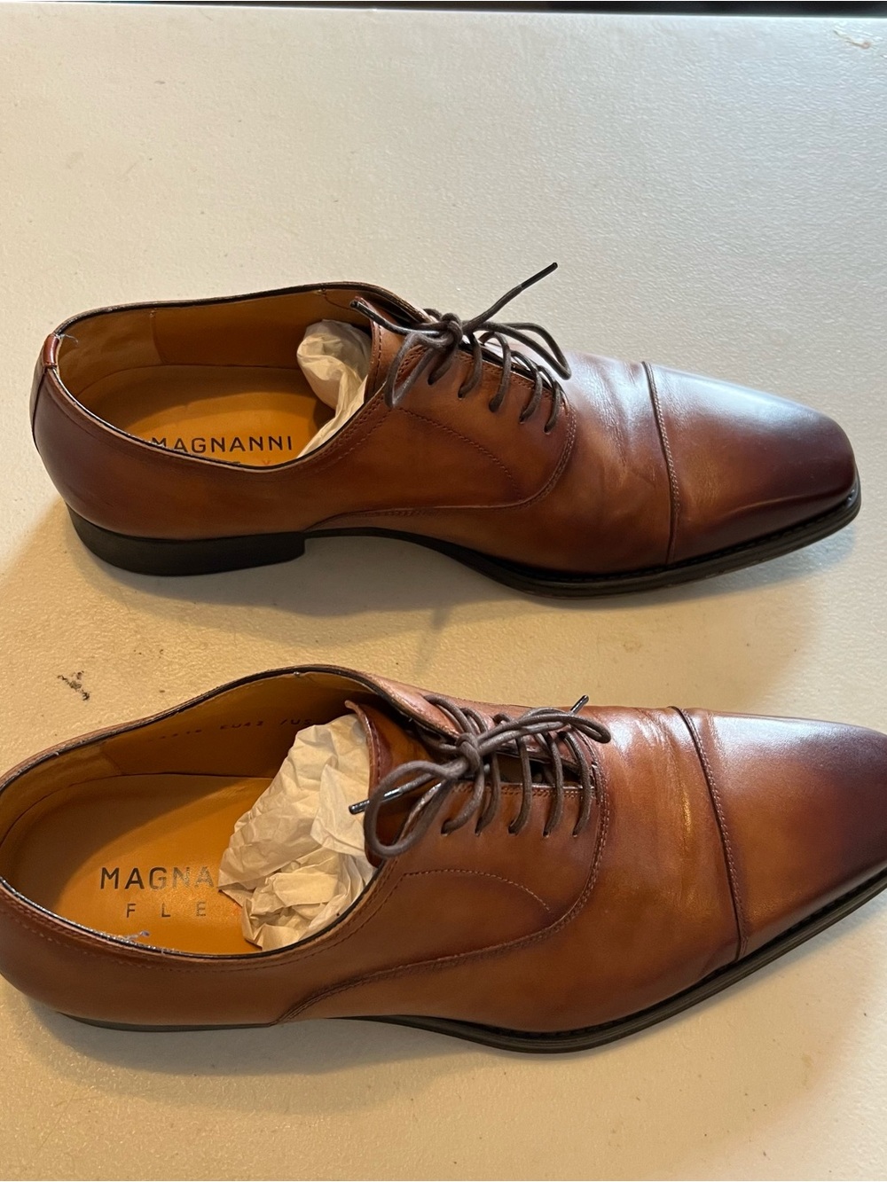 Magnanni Brown Leather Cap-Toe Derby Oxfords